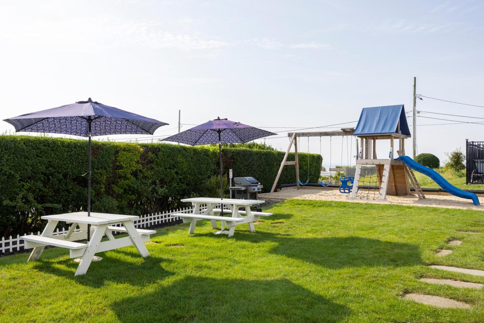 Beachside Village Resort ファルマス エクステリア 写真